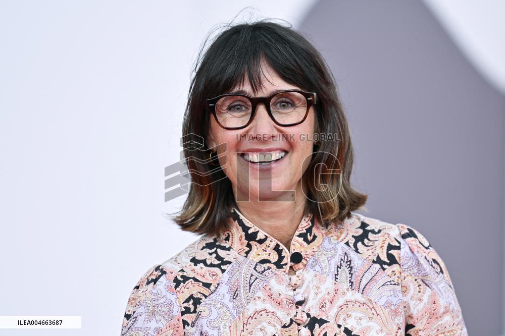 Venice A Pied d Oeuvre Premiere AM