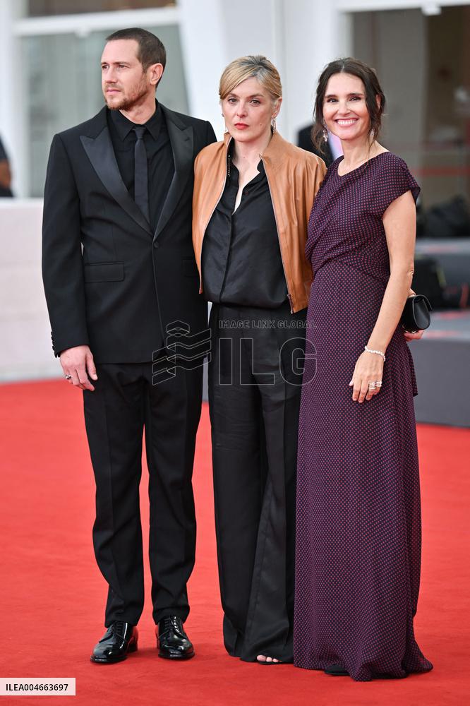 Venice A Pied d Oeuvre Premiere AM