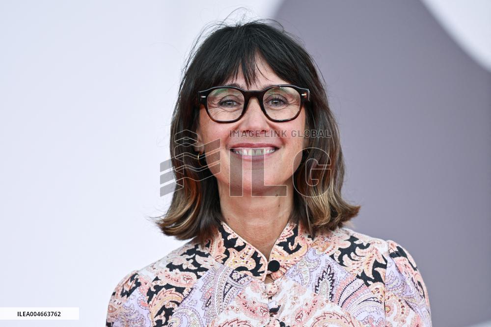 Venice A Pied d Oeuvre Premiere AM