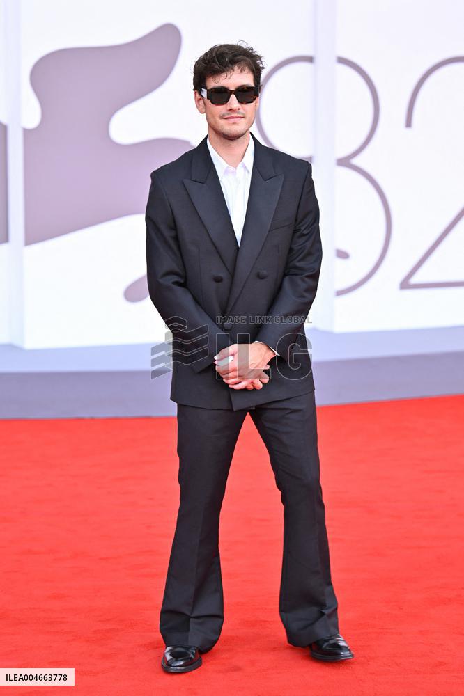 Venice A Pied d Oeuvre Premiere AM