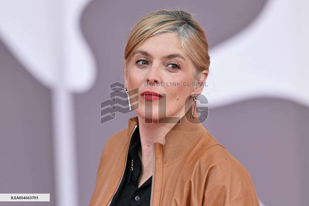 Venice A Pied d Oeuvre Premiere AM