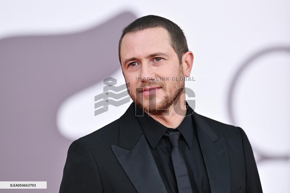 Venice A Pied d Oeuvre Premiere AM