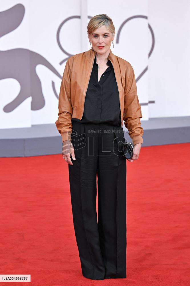 Venice A Pied d Oeuvre Premiere AM