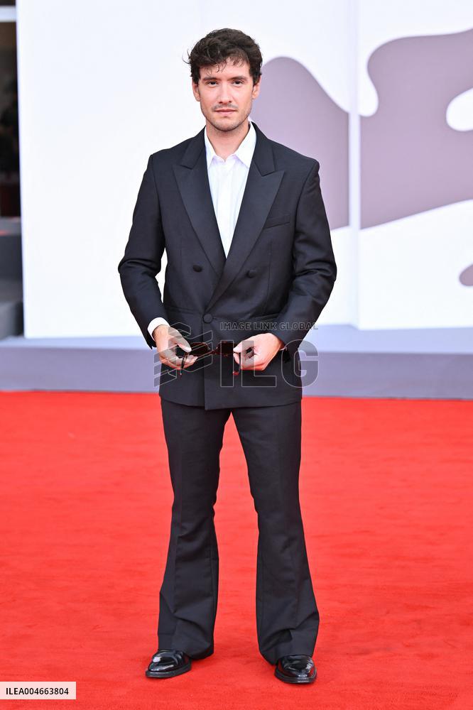 Venice A Pied d Oeuvre Premiere AM