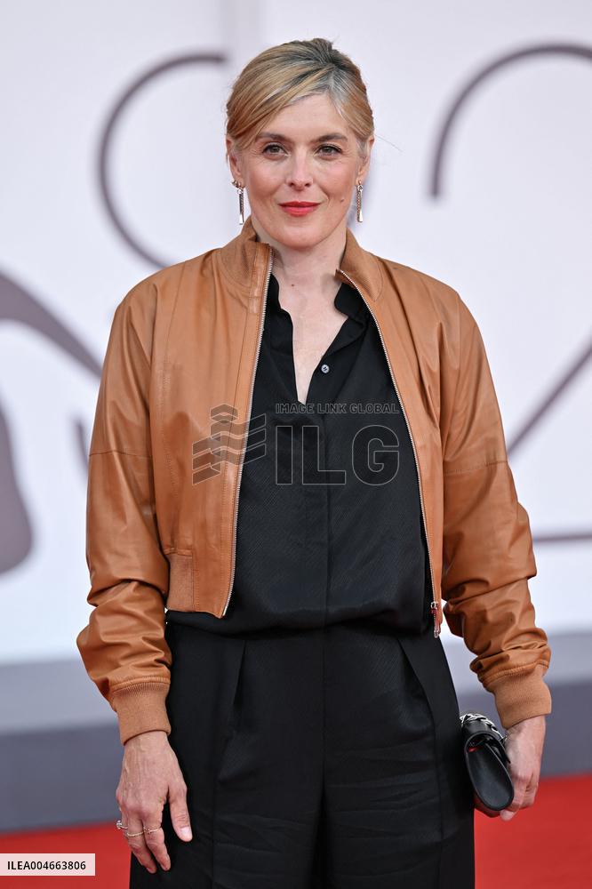 Venice A Pied d Oeuvre Premiere AM