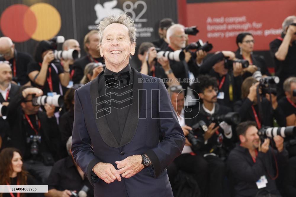 VENICE - Red carpet film AFTER THE HUNT MP