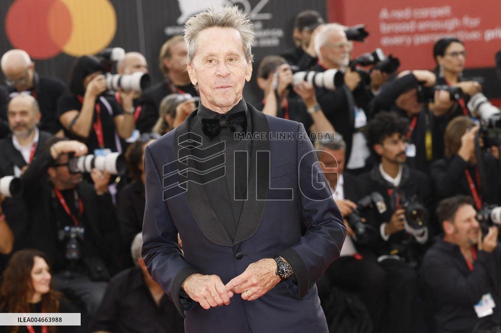 VENICE - Red carpet film AFTER THE HUNT MP