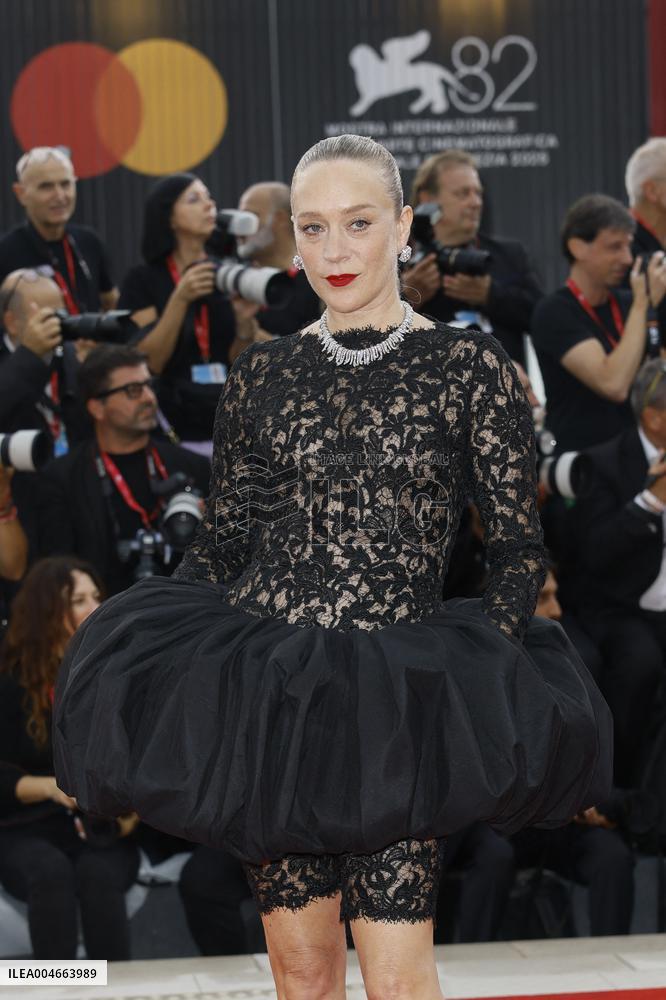 VENICE - Red carpet film AFTER THE HUNT MP