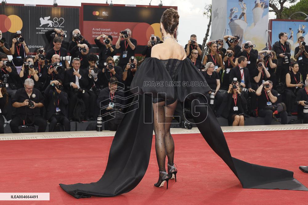 VENICE - Red carpet film AFTER THE HUNT MP