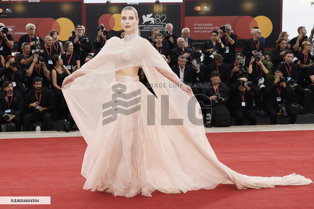 VENICE - Red carpet film AFTER THE HUNT MP