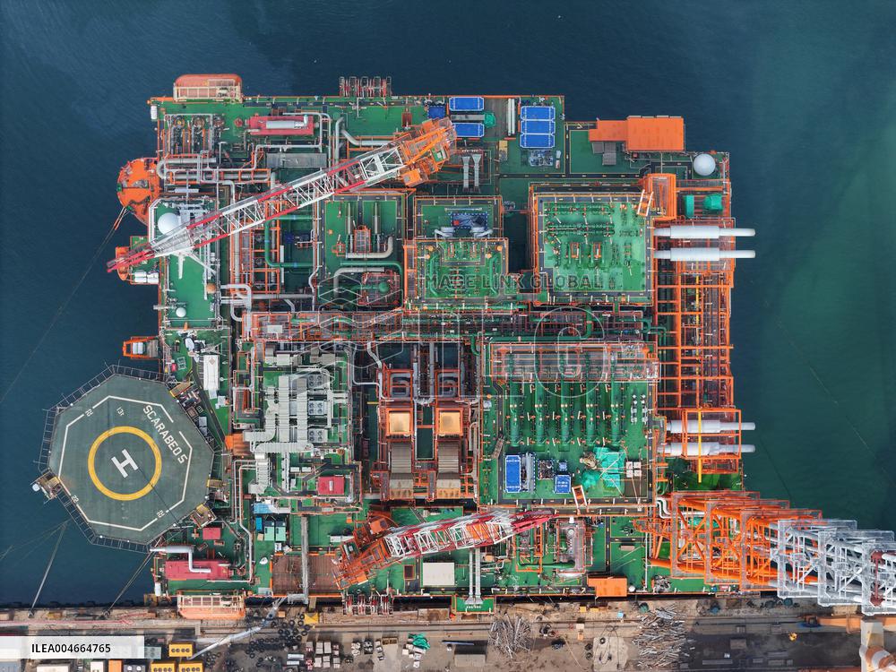 Floating Natural Gas Production Unit Scarabeo 5 Delivery
?