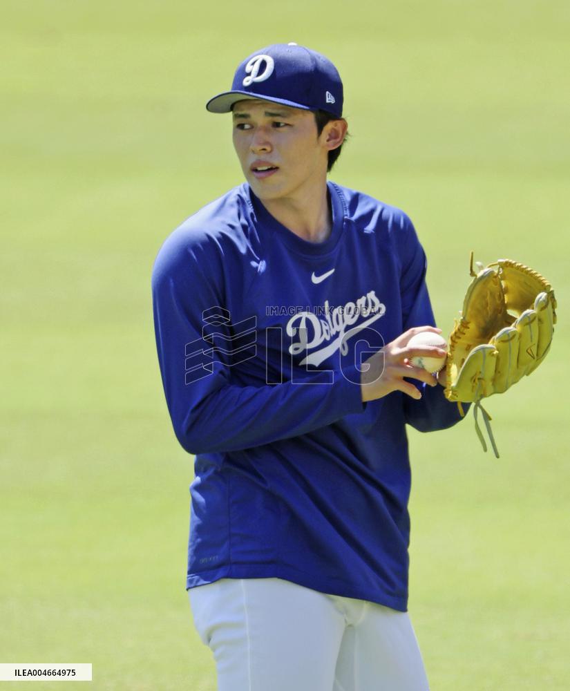 Baseball: Dodgers pitcher Sasaki