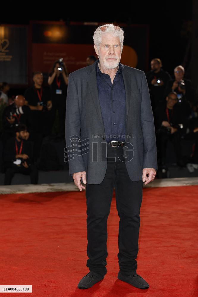 VENICE - Red carpet film NO OTHER CHOICE MP