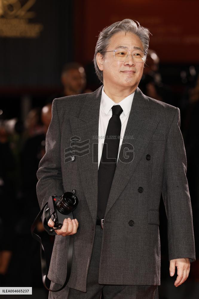 VENICE - Red carpet film NO OTHER CHOICE MP