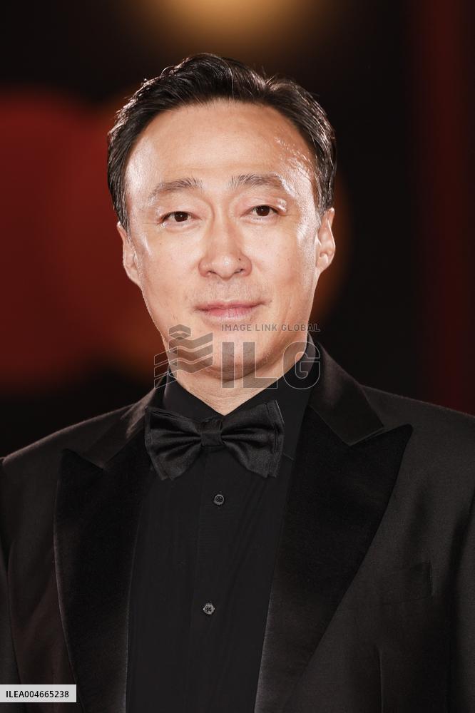 VENICE - Red carpet film NO OTHER CHOICE MP