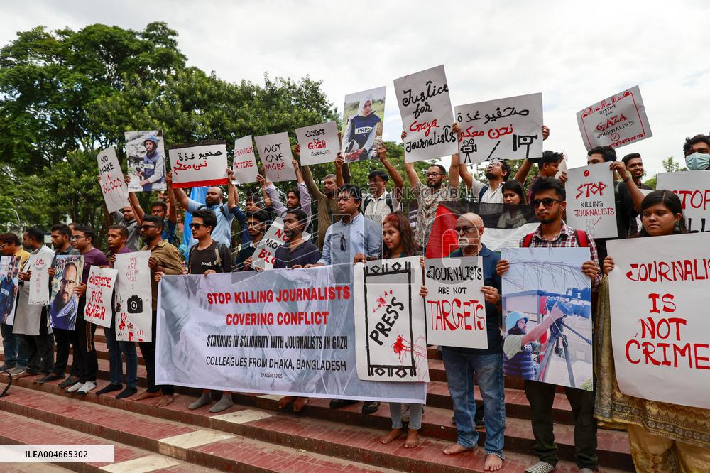 Journalists Protest Gaza Killings - Dhaka