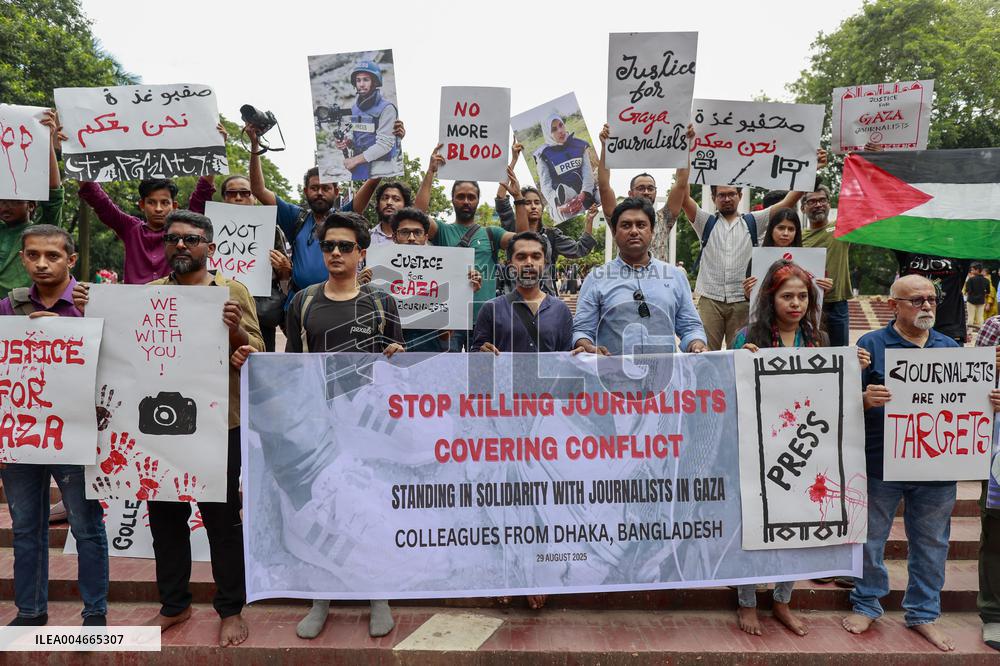 Journalists Protest Gaza Killings - Dhaka