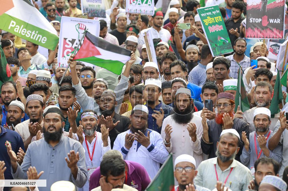 Thousands March to Protest Gaza War - Dhaka