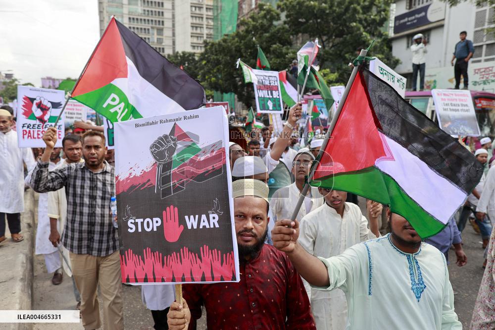 Thousands March to Protest Gaza War - Dhaka