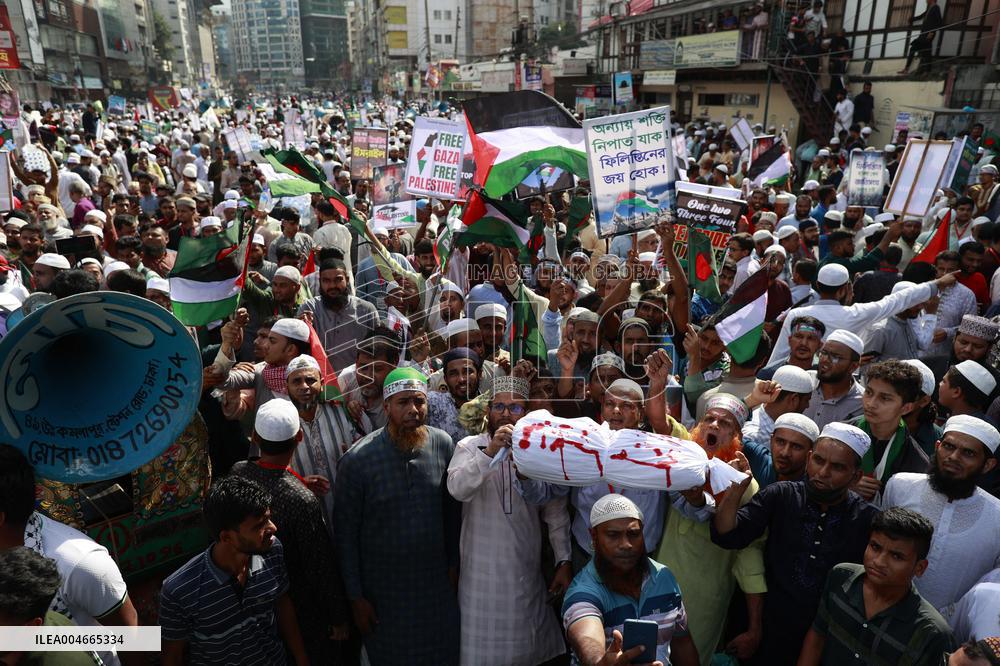 Thousands March to Protest Gaza War - Dhaka
