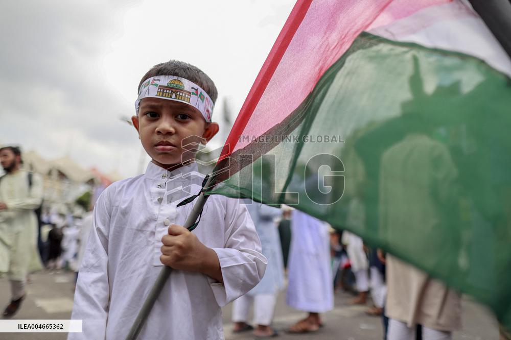 Thousands March to Protest Gaza War - Dhaka