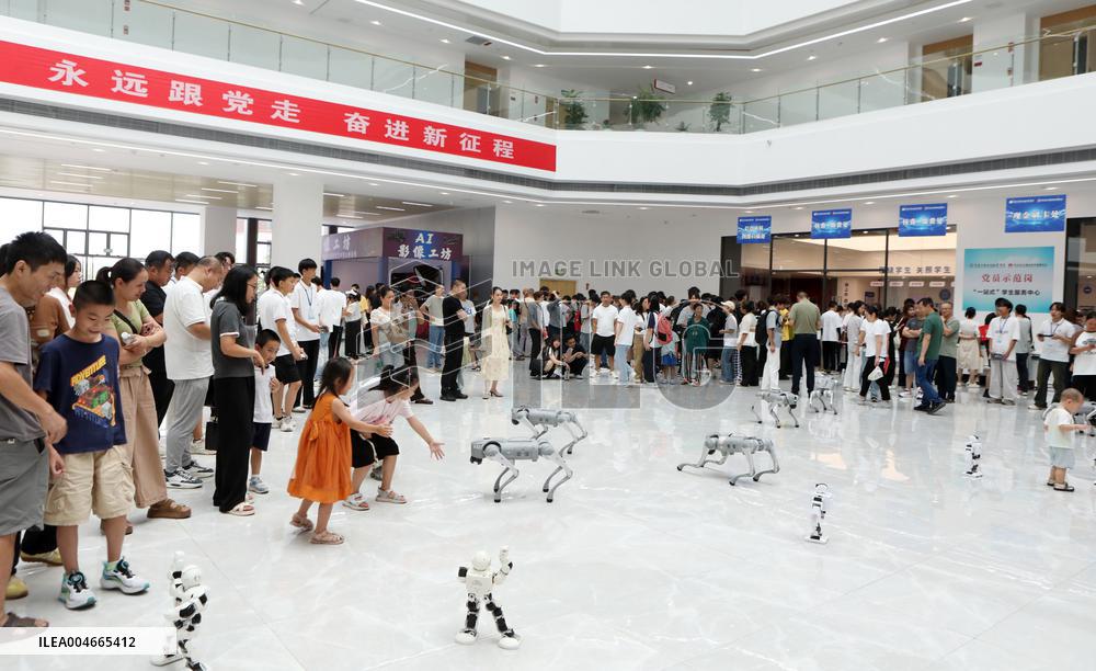 Chongqing Intelligent Engineering Vocational College 2025 Freshmen Report For Duty