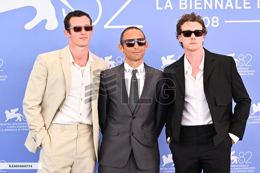 Venice Rose Of Nevada Photocall AM