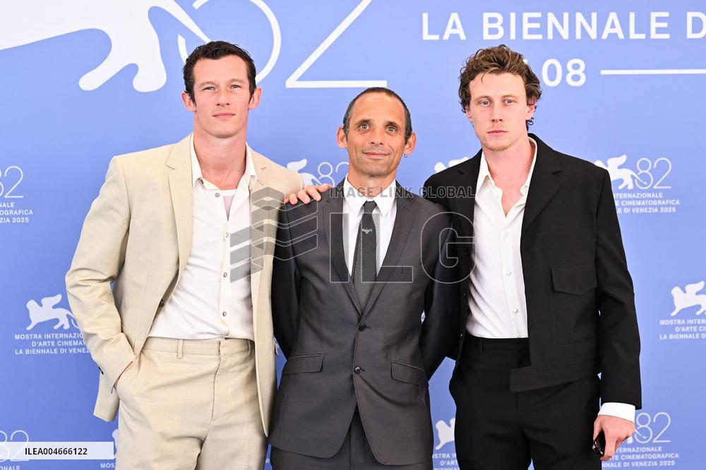 Venice Rose Of Nevada Photocall AM