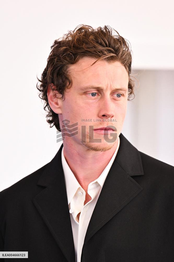 Venice Rose Of Nevada Photocall AM