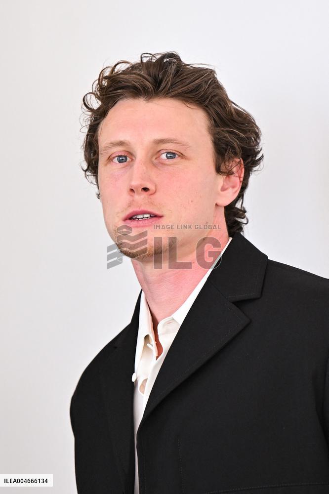 Venice Rose Of Nevada Photocall AM