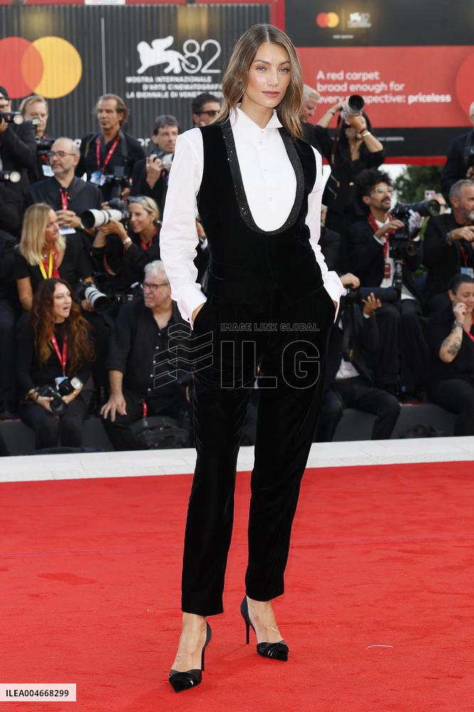 Venice - Red carpet film FRANKENSTEIN MP