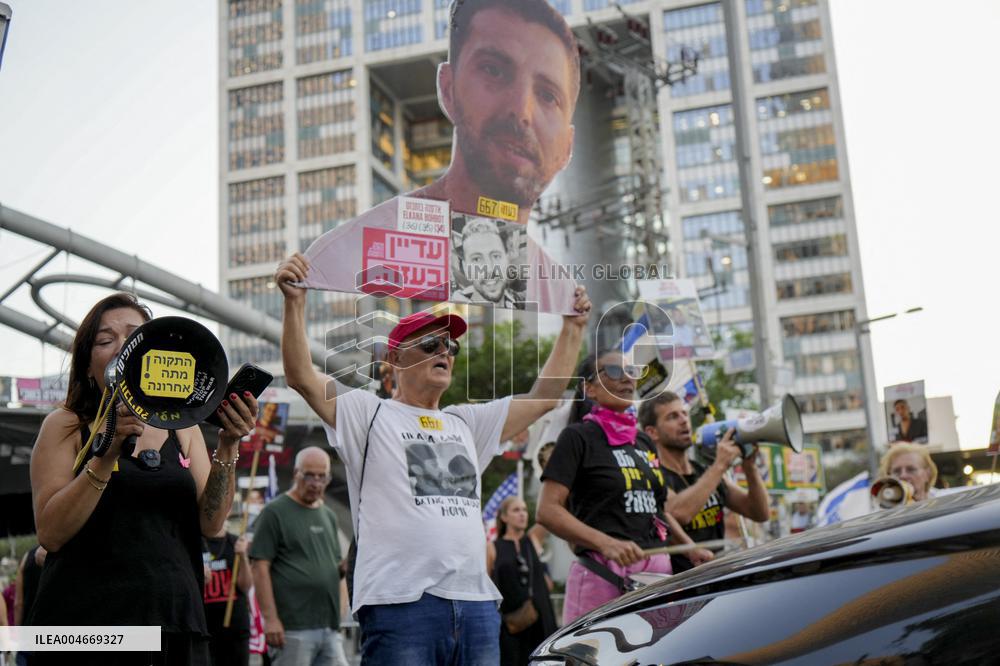 Rally for The End of The War and The Release of The Hostages - Tel Aviv