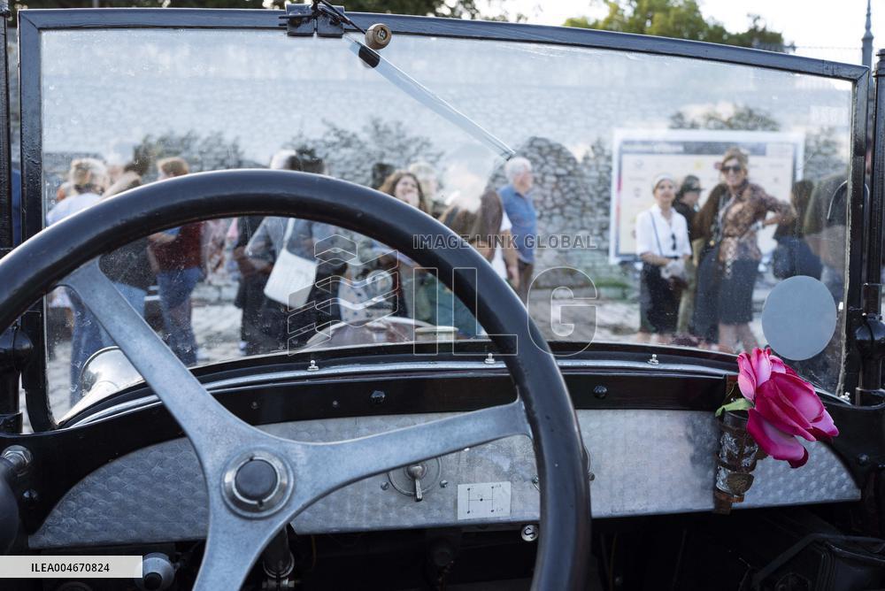 Vintage Vehicle Parade - Perigueux