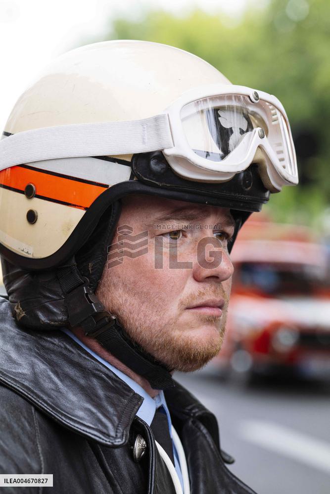 Vintage Vehicle Parade - Perigueux
