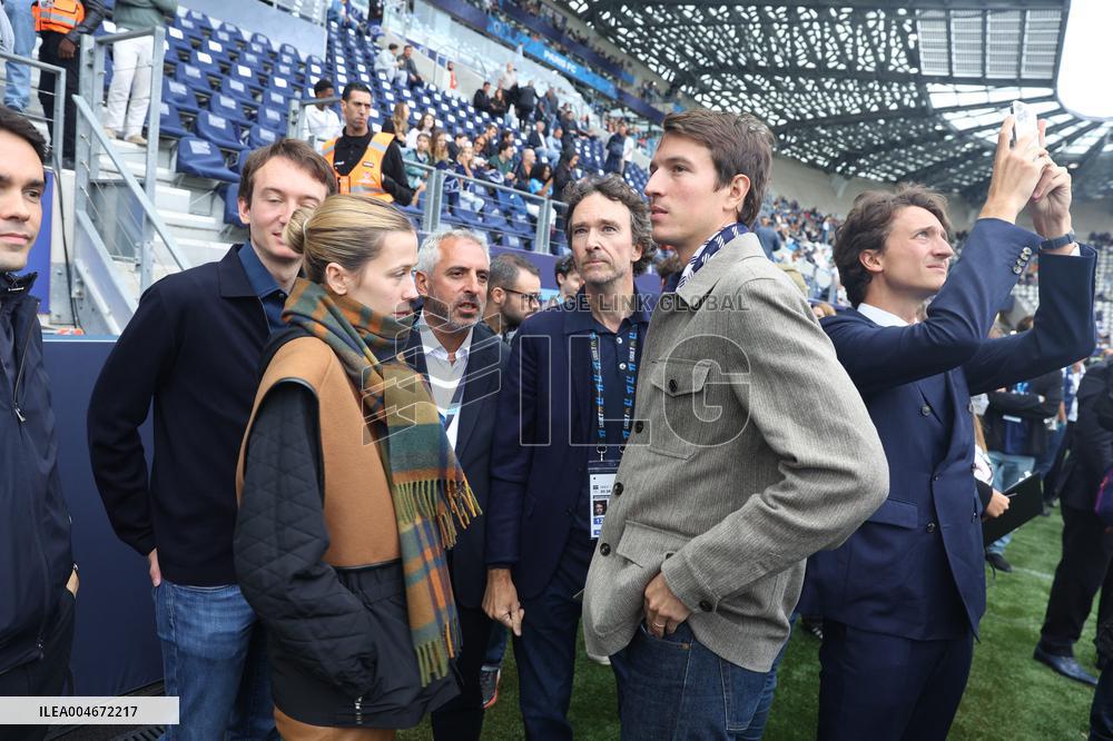Celebs at Paris FC vs Metz - Paris