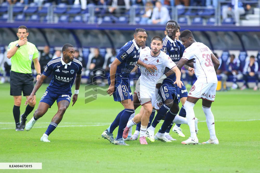 Paris FC vs Metz - Paris