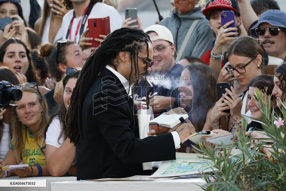 Venice - Red carpet film FATHER MOTHER SISTER BROTHER  MP