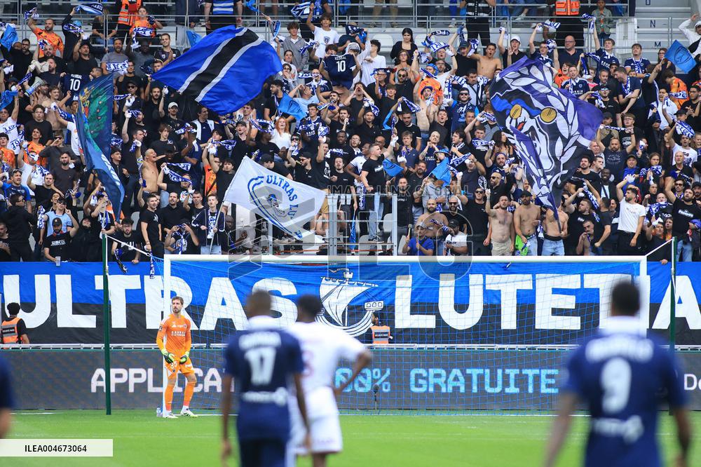 Paris FC vs Metz - Paris