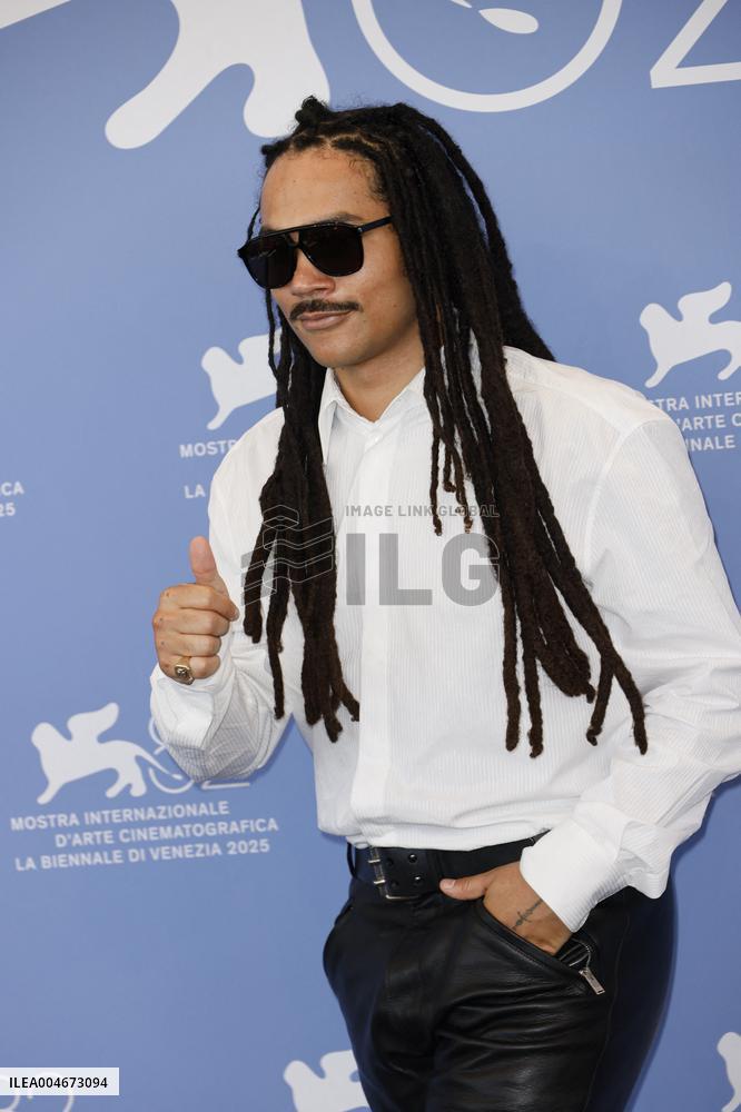 Venice - Photocall FATHER MOTHER SISTER BROTHER MP