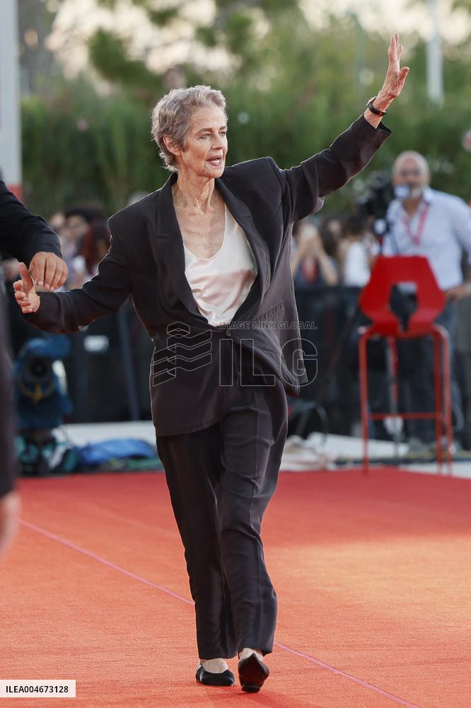 Venice - Red carpet film FATHER MOTHER SISTER BROTHER  MP