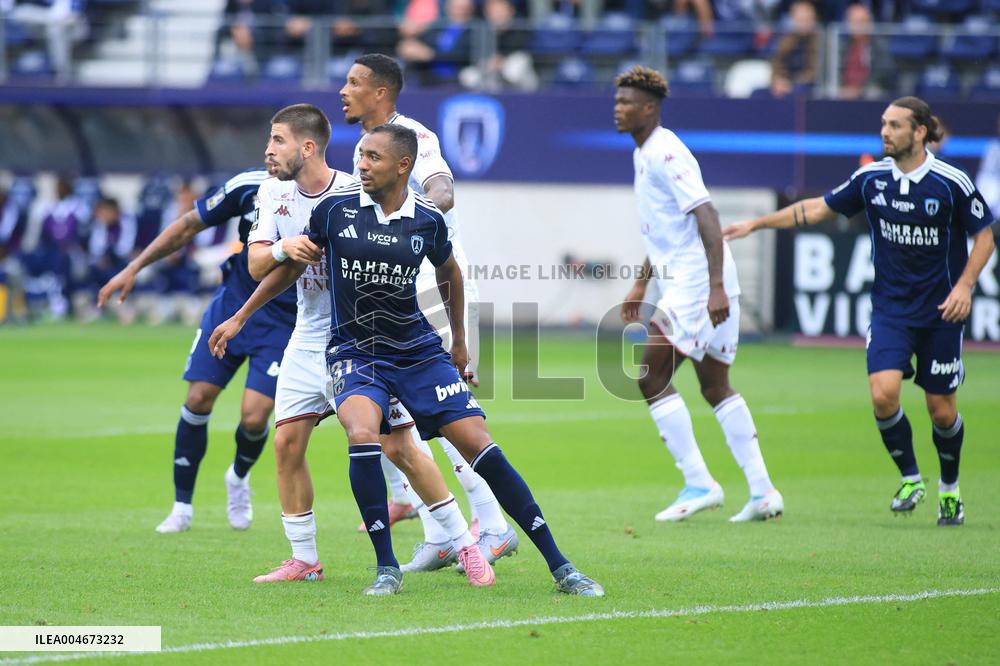 Paris FC vs Metz - Paris