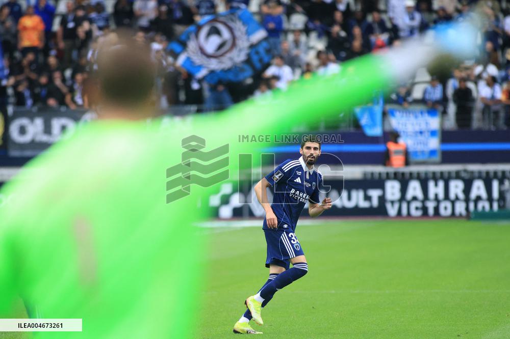 Paris FC vs Metz - Paris