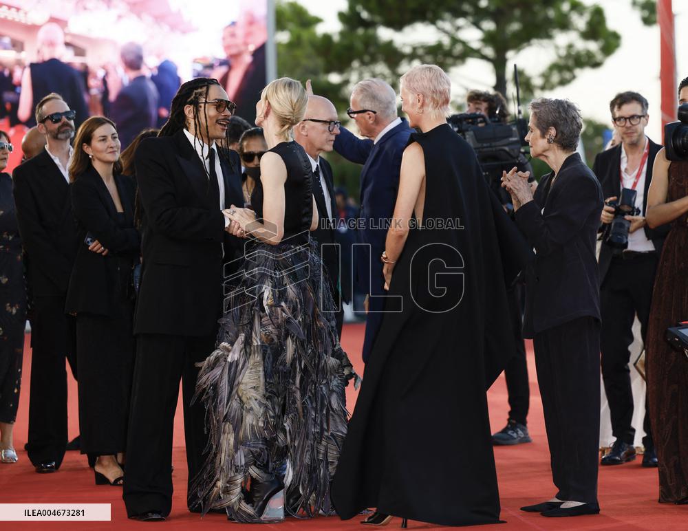 Venice - Red carpet film FATHER MOTHER SISTER BROTHER  MP