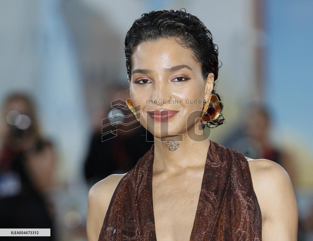 Venice - Red carpet film FATHER MOTHER SISTER BROTHER  MP