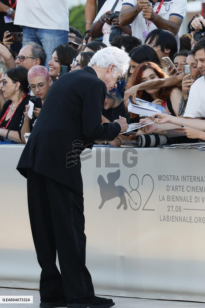 Venice - Red carpet film FATHER MOTHER SISTER BROTHER  MP