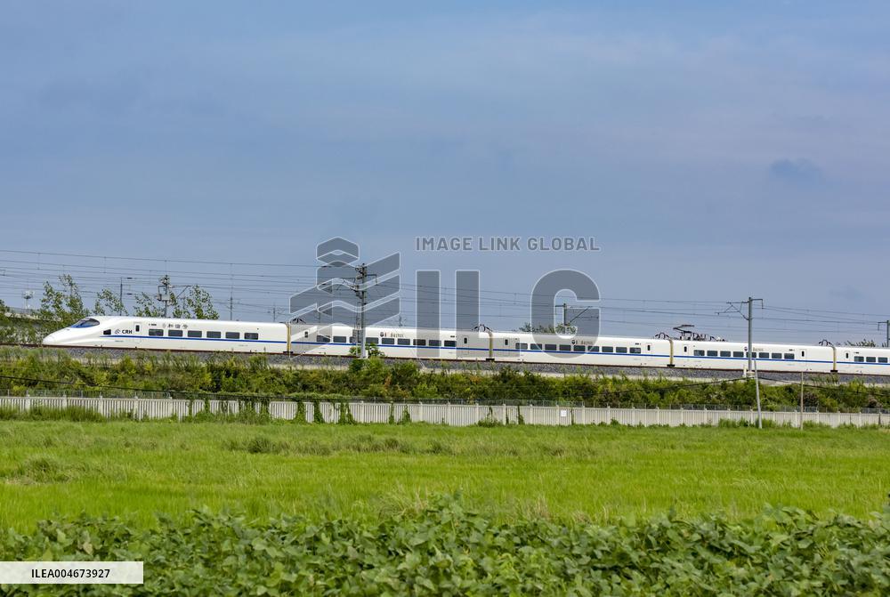 National Railway Summer Transport Exceeds 900 Million Passengers