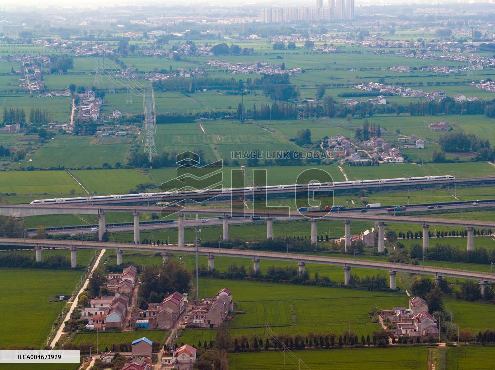 National Railway Summer Transport Exceeds 900 Million Passengers