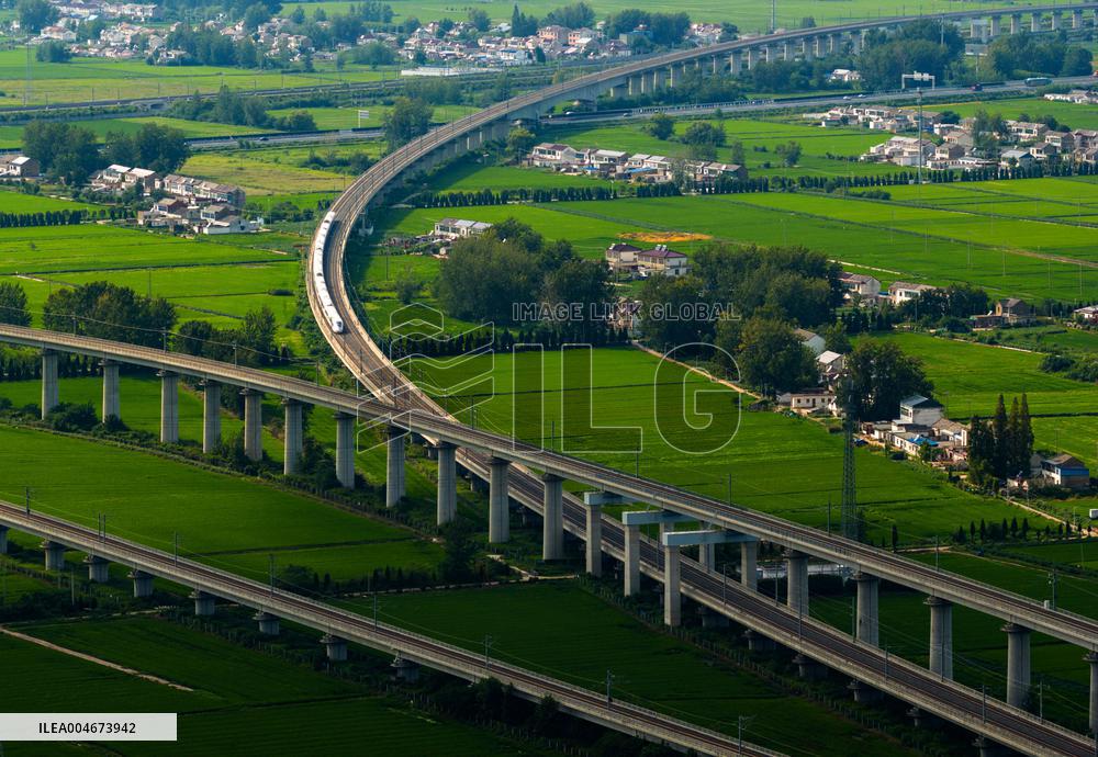 National Railway Summer Transport Exceeds 900 Million Passengers