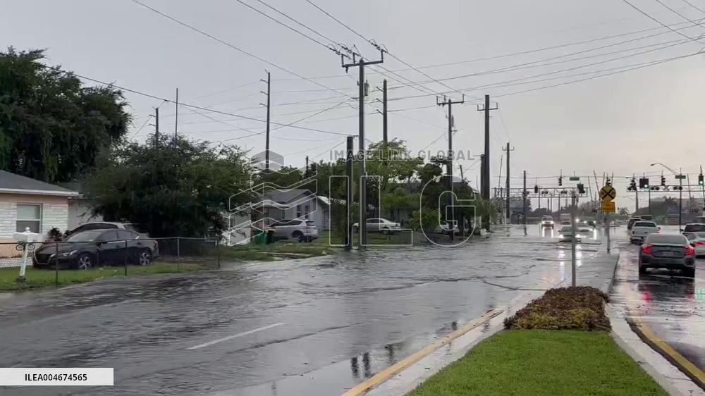 US: South Florida Faces Flood Threat During Labor Day Weekend