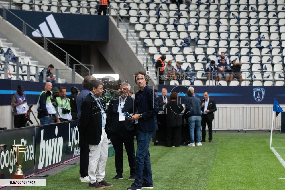 Arnault Family at Paris FC vs Metz - Paris